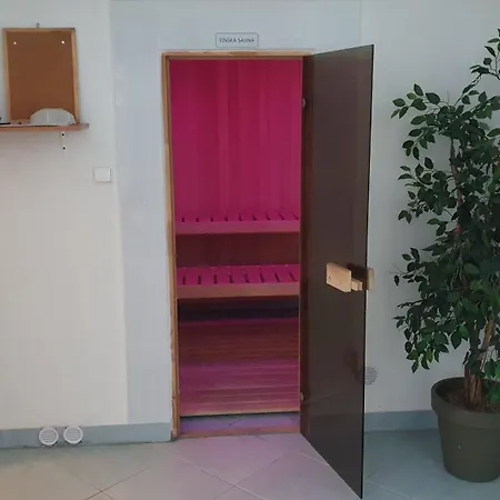 Wellness Kytra * Slavetin
